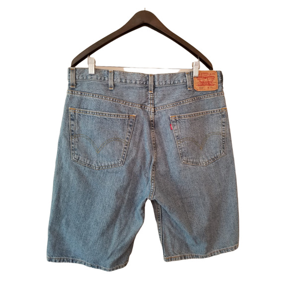Levi's 505 Denim Blue Shorts Men's Size 38 Inseam 11 in - Picture 1 of 8